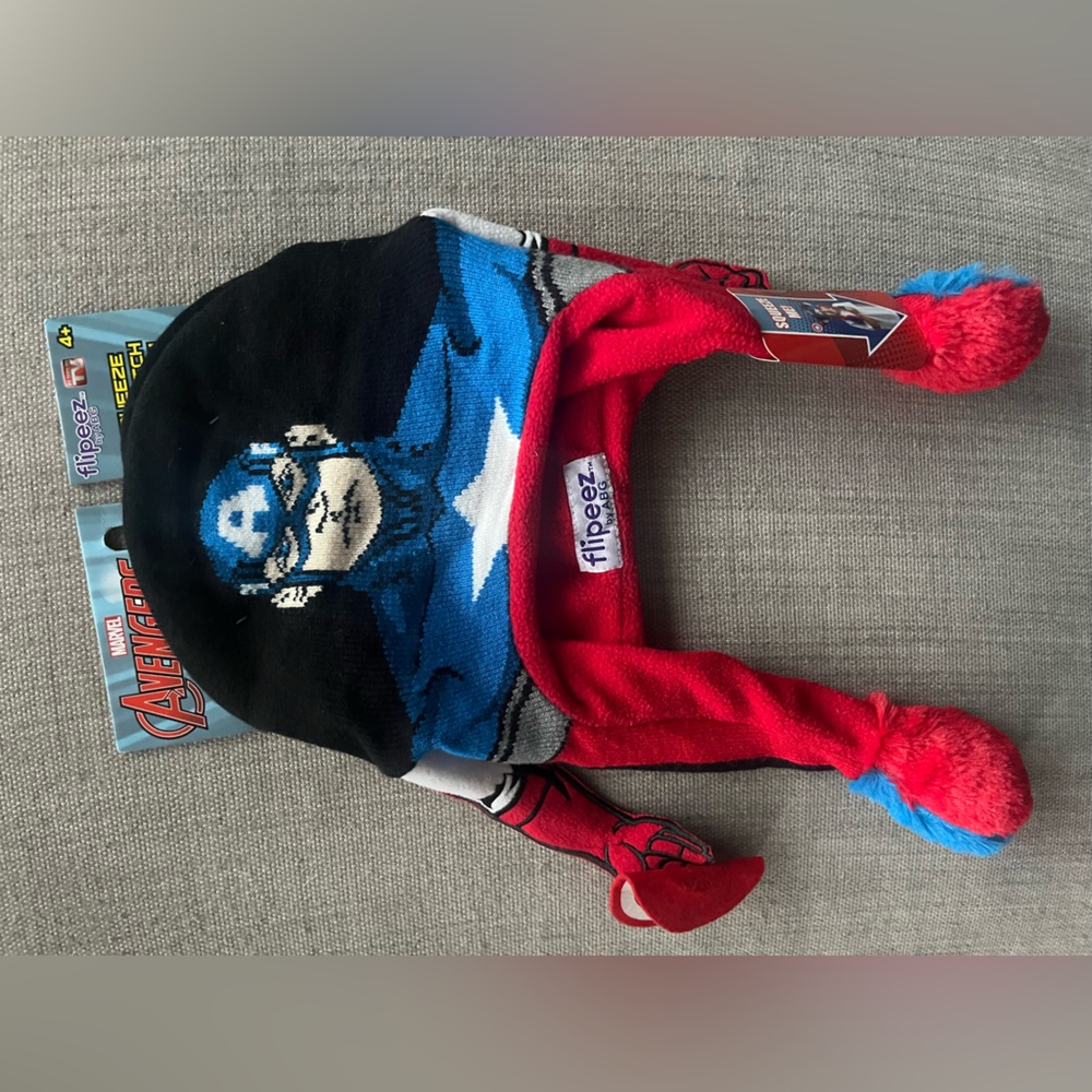 Captain America Flipeez Hat - NWT Boys Knit Hat